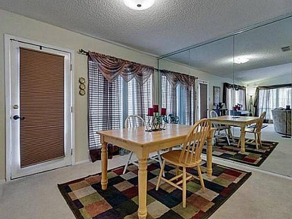 5th image of 933 Shady Creek Ln