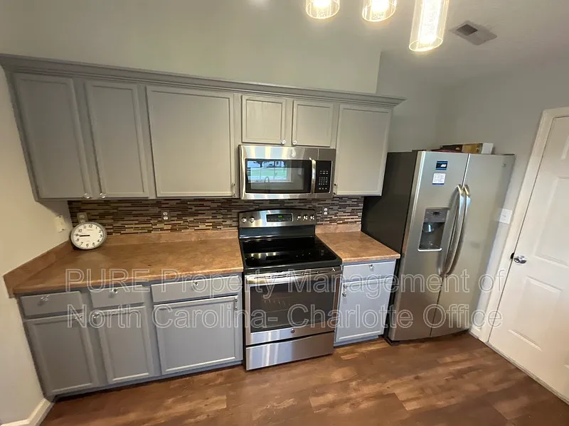 10319 Prairiegrouse Ct