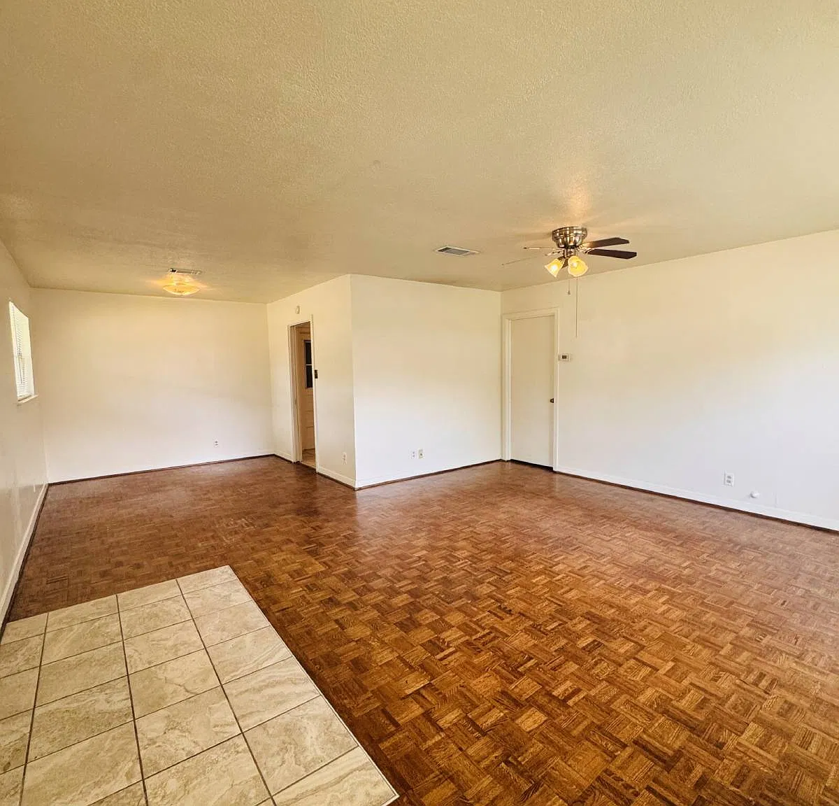 1543 Alamo St in Orange, TX 77630 — Photo 2