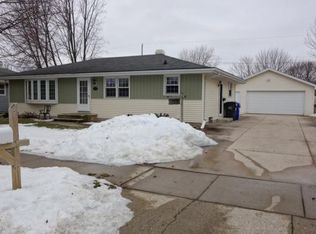 2109 Hendricks Ave, Kaukauna, WI 54130