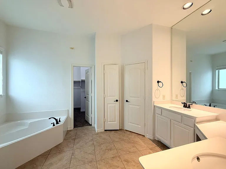 160 Stevenson Dr — Photo 31