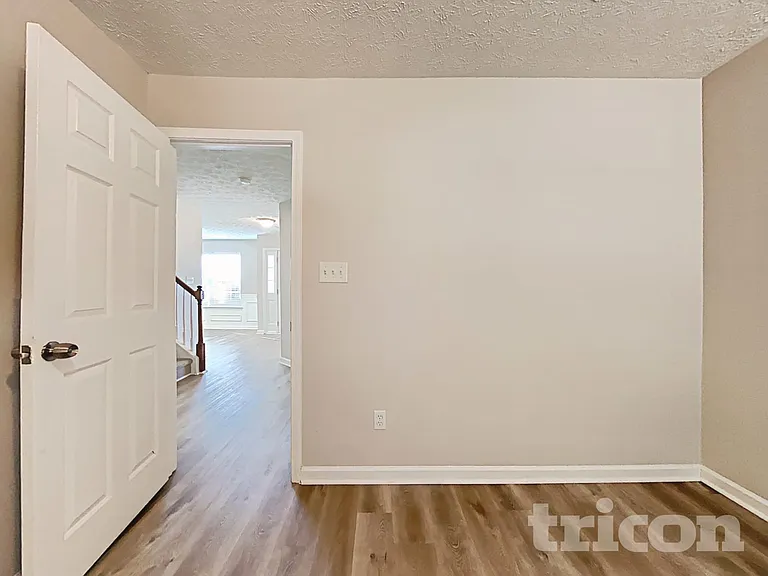 610 Stonecrest Dr — Photo 11