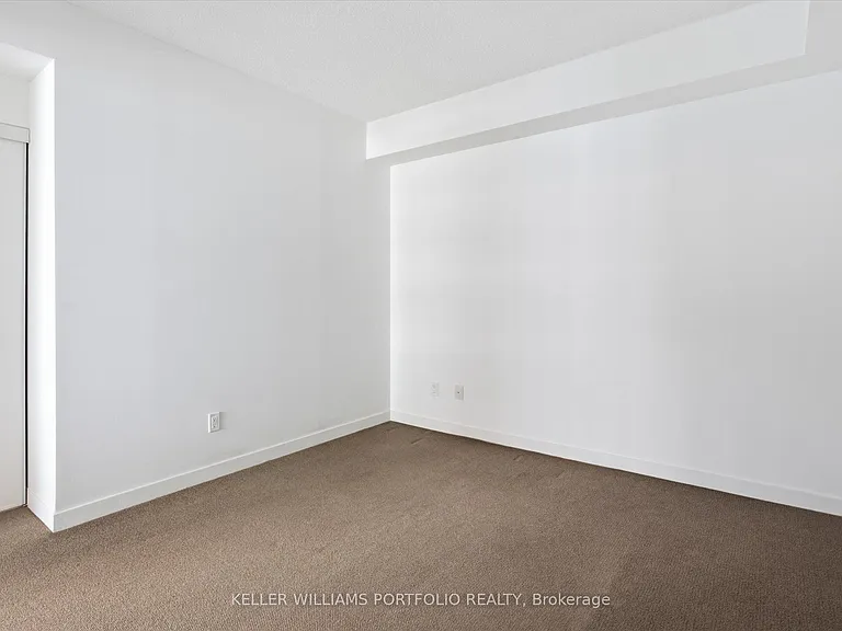 59 E Liberty St #911 — Photo 26