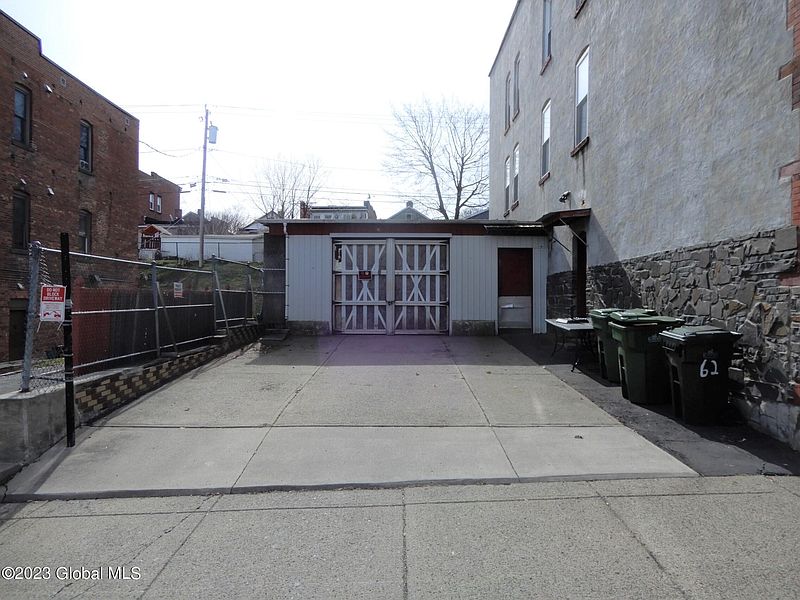 3rd image of 60-62 Willow Street