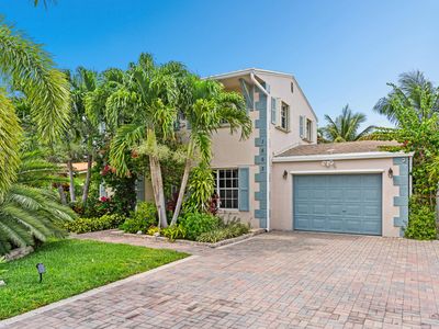 1563 NE 39th Street NE, Oakland Park, FL, 33334