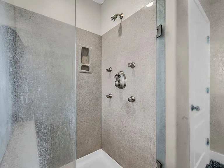 2425 Crooked Canyon Ct — Photo 34