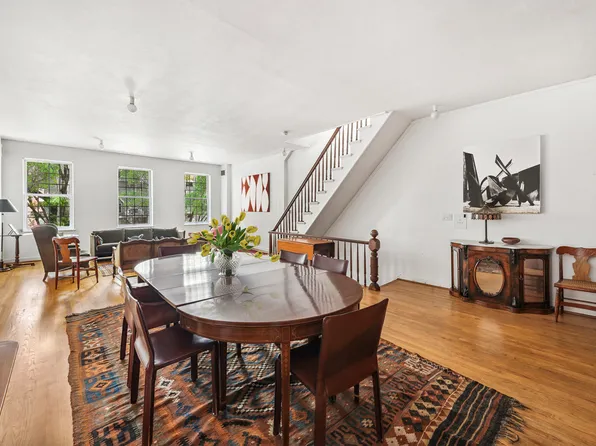 44 Macdougal Street image 2 of 16