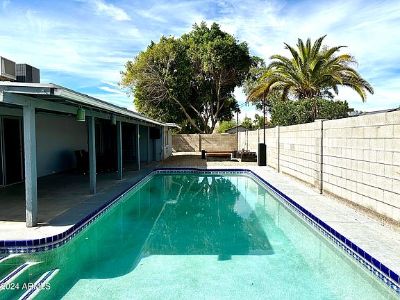4th image of 1522 W RENEE Drive