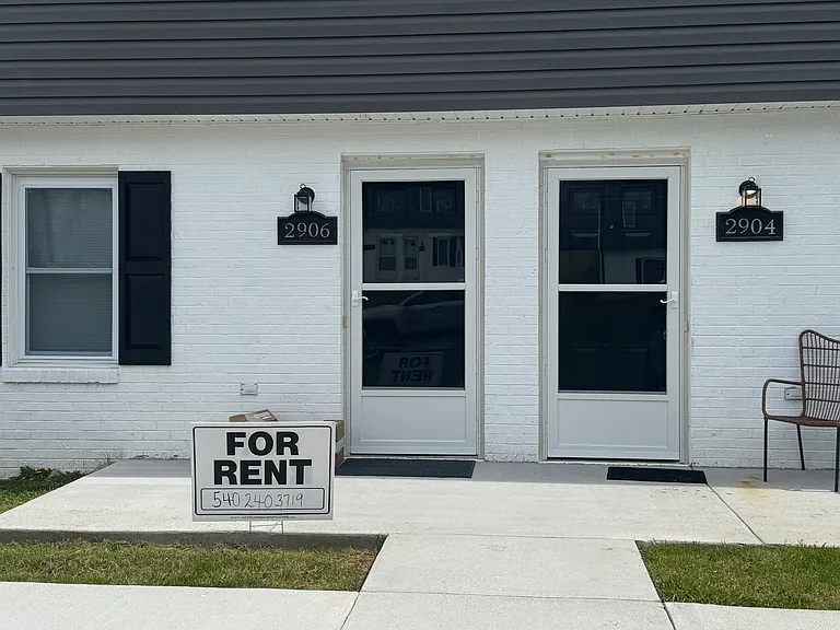 2906 Cara Ct — Photo 4
