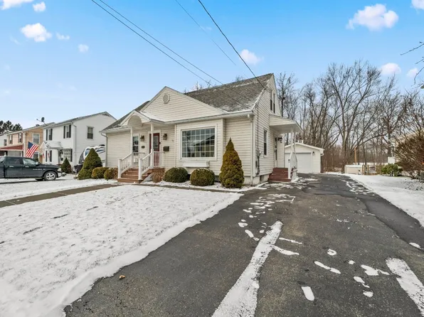 125 June St, Endicott, NY 13760