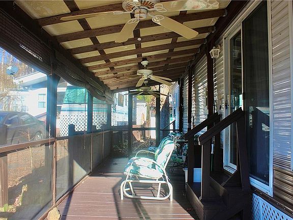 5th image of 183 Holiday Loop