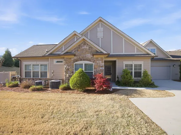 1792 Sedgefield Dr, Ooltewah, TN 37363