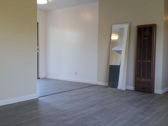 3rd image of 316 Alida Way APT 8