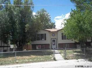 1912 Dunphail St, Rawlins, WY 82301