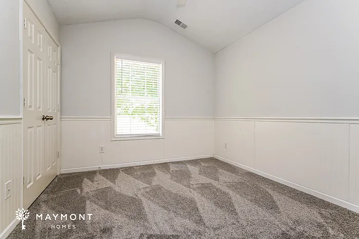 1024 Miss Amber Way — Photo 13