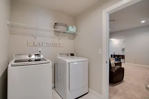 2251 Stroller Dr — Photo 10
