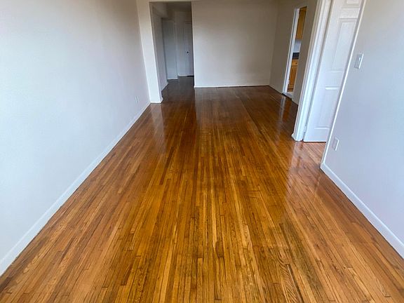 3rd image of 14445 41st Ave APT 6H