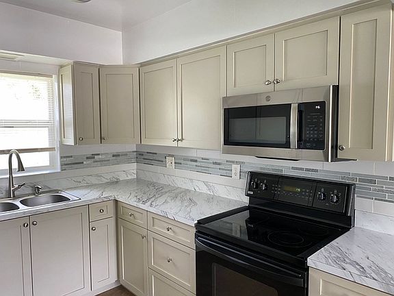 3rd image of 1457 Temple St