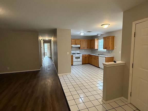 5th image of 6658 S Utica Pl E
