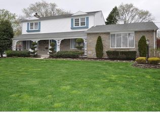 303 Parry Rd, Cinnaminson, NJ 08077