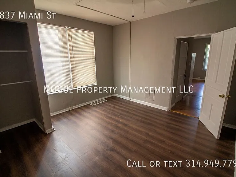 2837 Miami St — Photo 11