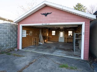 136 S 2nd St, Womelsdorf, PA 19567