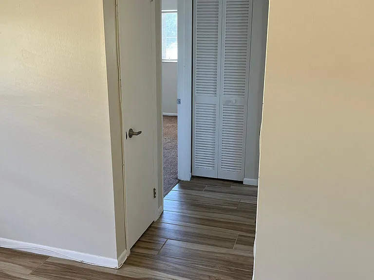 7029 Hibiscus Ave S #4 — Photo 13