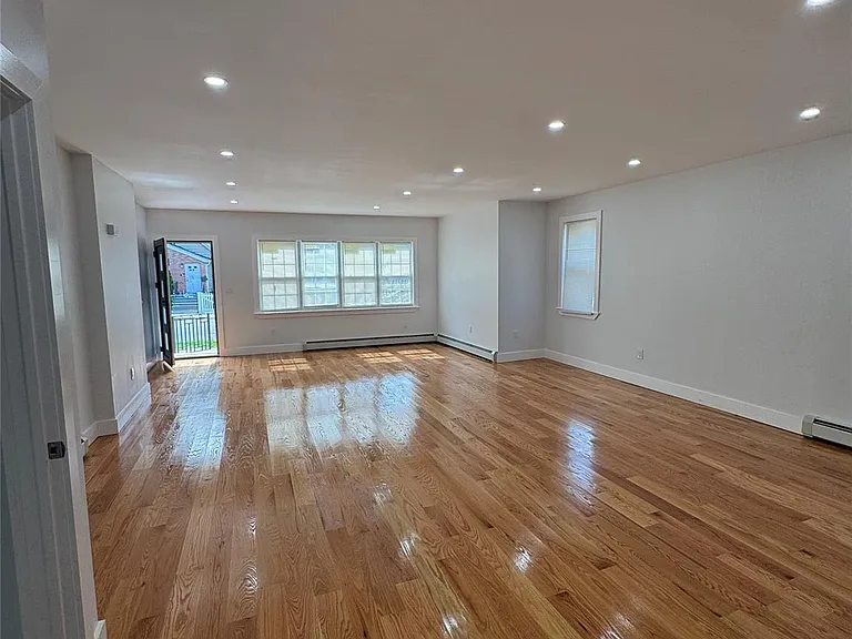 102-15 215th St #1 — Photo 3
