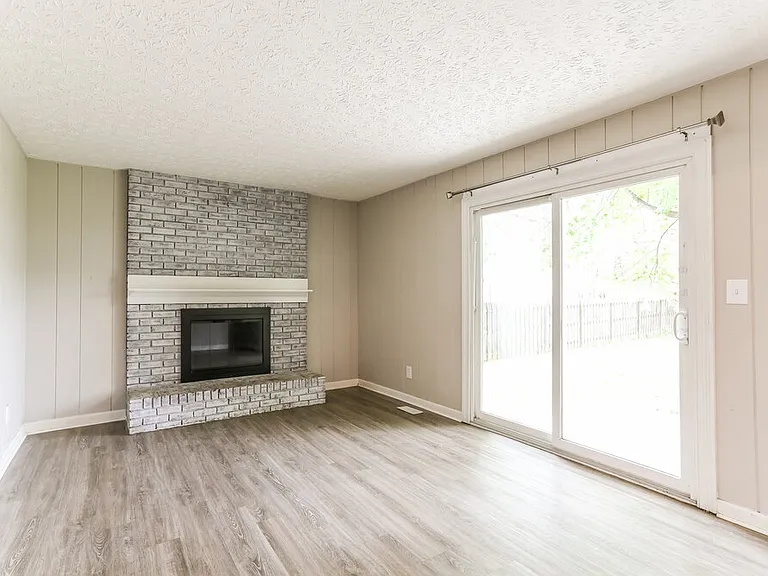 145 Timber Ridge Dr — Photo 5