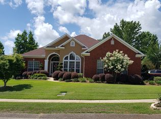 2930 Richmond Dr, Mobile, AL 36695