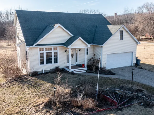 22590-1075 North Ave, Princeton, IL 61356
