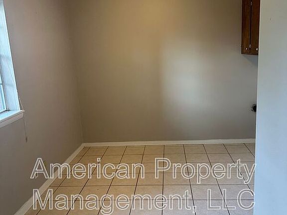 3rd image of 4512 S Kingston Ave