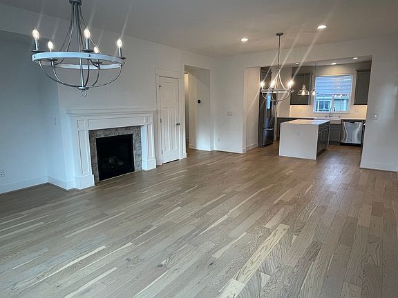 4th image of 14035 3rd Ave NE