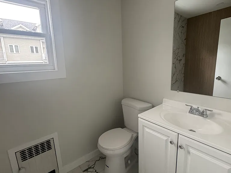 152 Mountain Ave — Photo 4