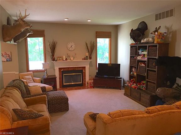 4th image of 3823 Todd Ln
