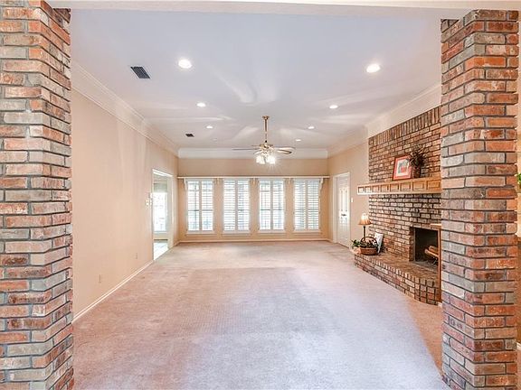 5th image of 3824 Snow Creek Dr