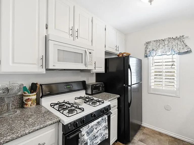 10309 Azuaga St #37 — Photo 8
