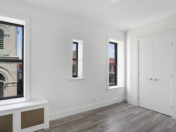 2nd image of 124 E 117th St APT 6L