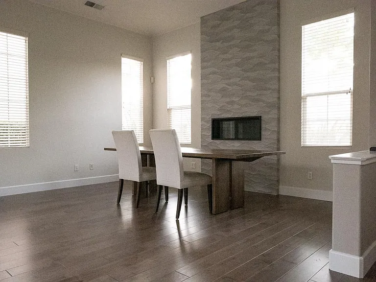 3220 Vernazza Ave — Photo 3