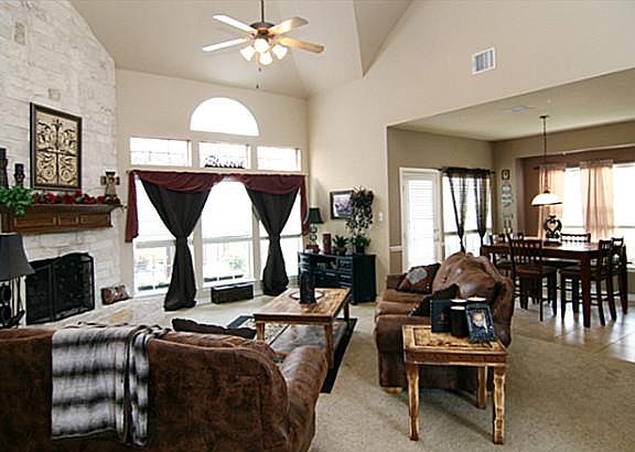 5th image of 315 Equine Ln