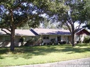 401 Tidecrest Dr, Windcrest, TX 78239