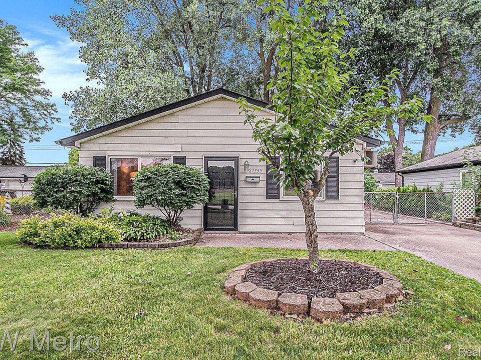 1st image of 27355 Lorenz St