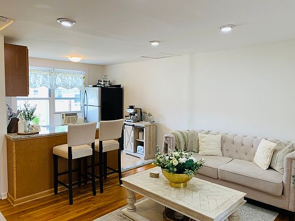 5th image of 20-66 32nd St #3