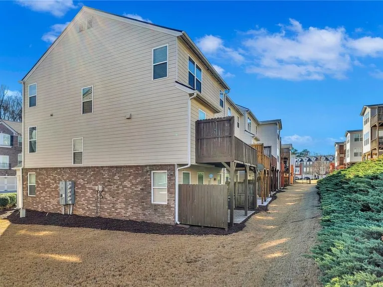 6174 Indian Wood Cir SE — Photo 33