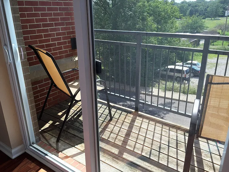 Tenth & College Village Apartments — Photo 29