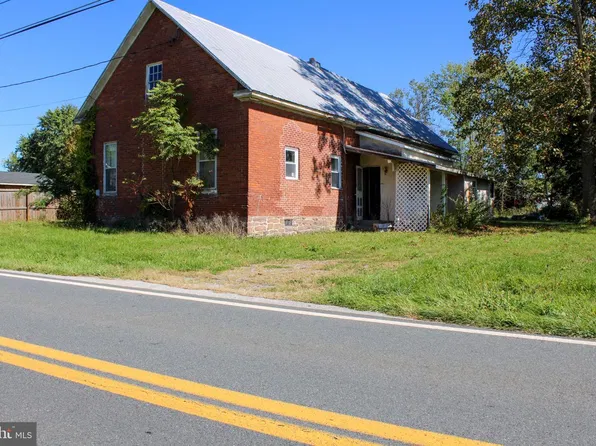 5007 Harney Rd, Taneytown, MD 21787