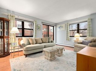4925 Washington St APT 201, West Roxbury, MA 02132