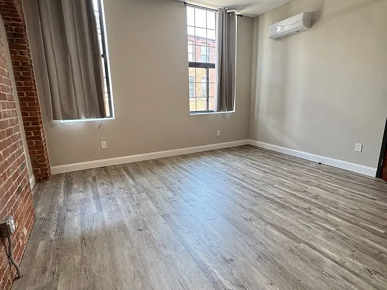 70 Webster St #201 — Photo 6