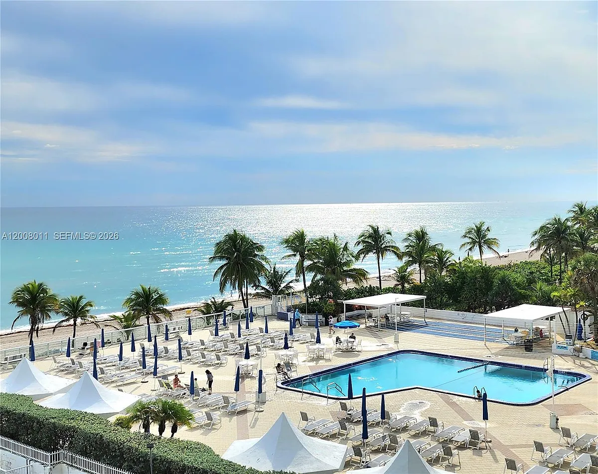 Building Photo - 2030 S Ocean Dr #2026