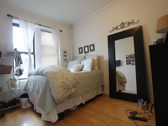 3rd image of 442 3rd Ave APT 15
